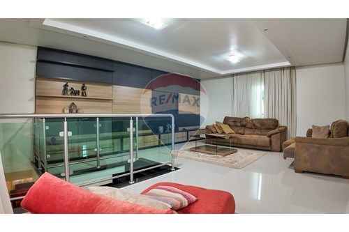 Venda-Sobrado-Rua 4C Chácara 4 Condomínio Monte Sinai , 12  - Entrada da antiga Faculdade Mauá  - Vicente Pires , Vicente Pires , Distrito Federal , 72001170-880411024-14