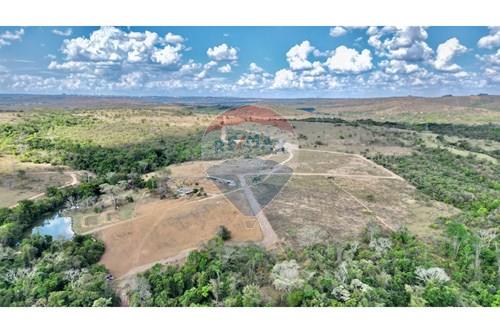 Venda-Chácara / Sítio / Fazenda-Área rural Santo Antônio Descoberto , 4  - Engenho das Lajes  - Centro , Santo Antônio do Descoberto , Goiás , 72908-899-880111025-45