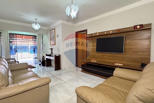 Venda-Casa-Quadra 32 , 25  - Próximo a Papelaria Bazar Lane  - Setor Oeste , Gama , Distrito Federal , 72420320-880111025-48