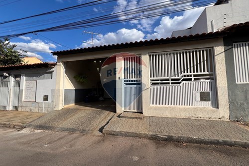 Venda-Casa-Sria II Qe 44 , 11  - Guara II , Guara , Distrito Federal , 71070440-880351036-40