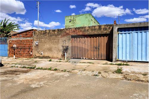 Venda-Casa-QN 827 Conjunto 02 , 04  - Samambaia Norte , Samambaia , Distrito Federal , 72339137-880391077-4