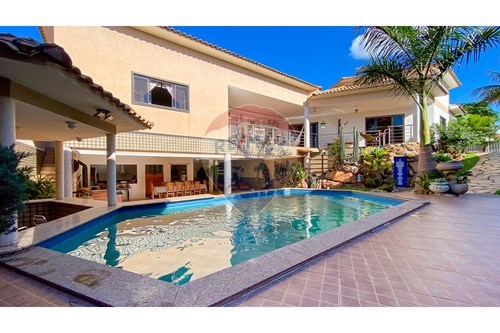 Venda-Casa de Condomínio-SHA Conjunto 4 Chácara 63 , 8  - Balão de Arniqueiras  - Arniqueiras , Águas Claras , Distrito Federal , 71994350-880261001-92