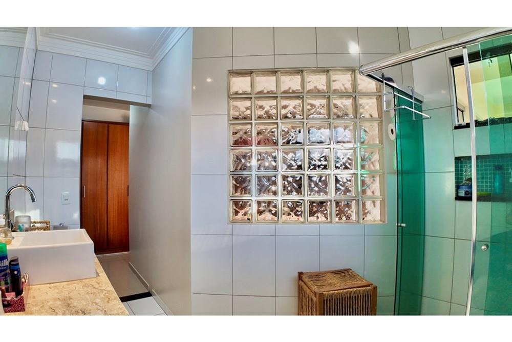 Casa - Venda - Riacho Fundo , Distrito Federal - dji_mimo_20240904_170222_20240904170223_1725522424932_photo.jpg - 880351053-20