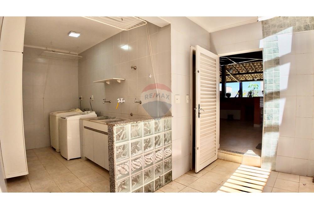 Casa - Venda - Brasília , Distrito Federal - Lavanderia e Área de Serviço internas.jpeg - 880151004-208