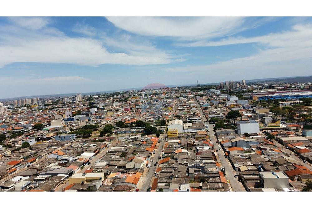 Casa - Venda - Ceilandia , Distrito Federal - dji_fly_20251027_102716_266_1761747421120_photo_optimized.jpeg - 880341045-77