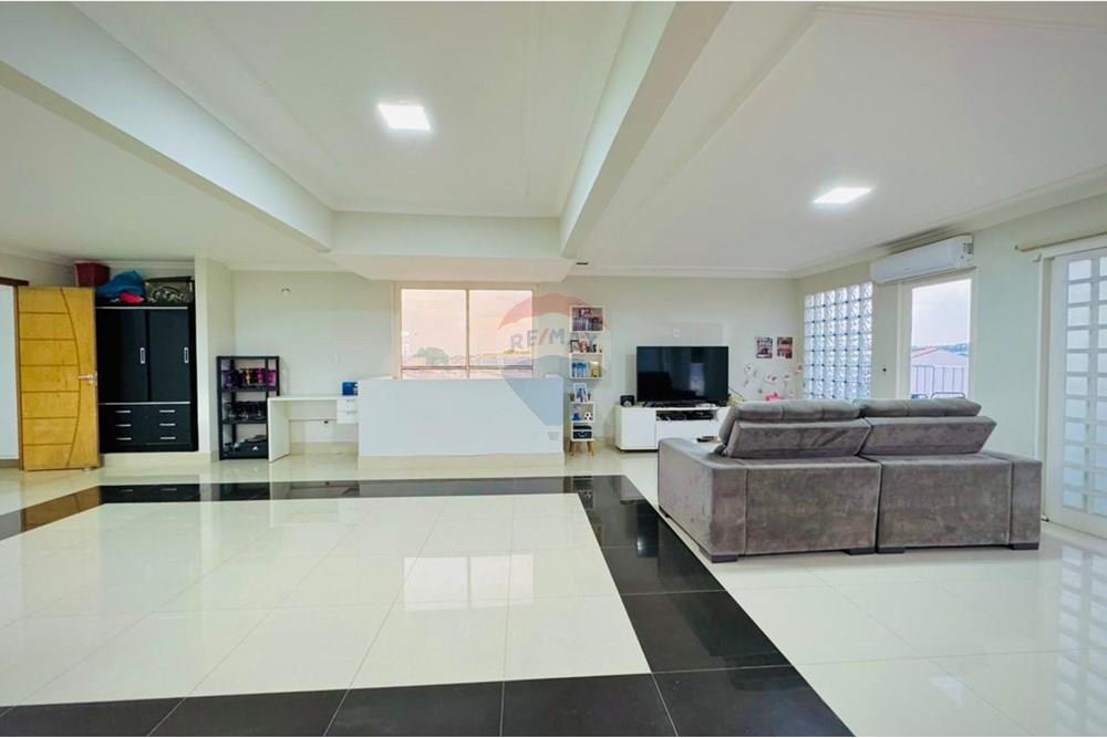 Sobrado - Venda - Guara , Distrito Federal - WhatsApp Image 2025-10-01 at 22.16.13-3.jpeg - 880391011-956