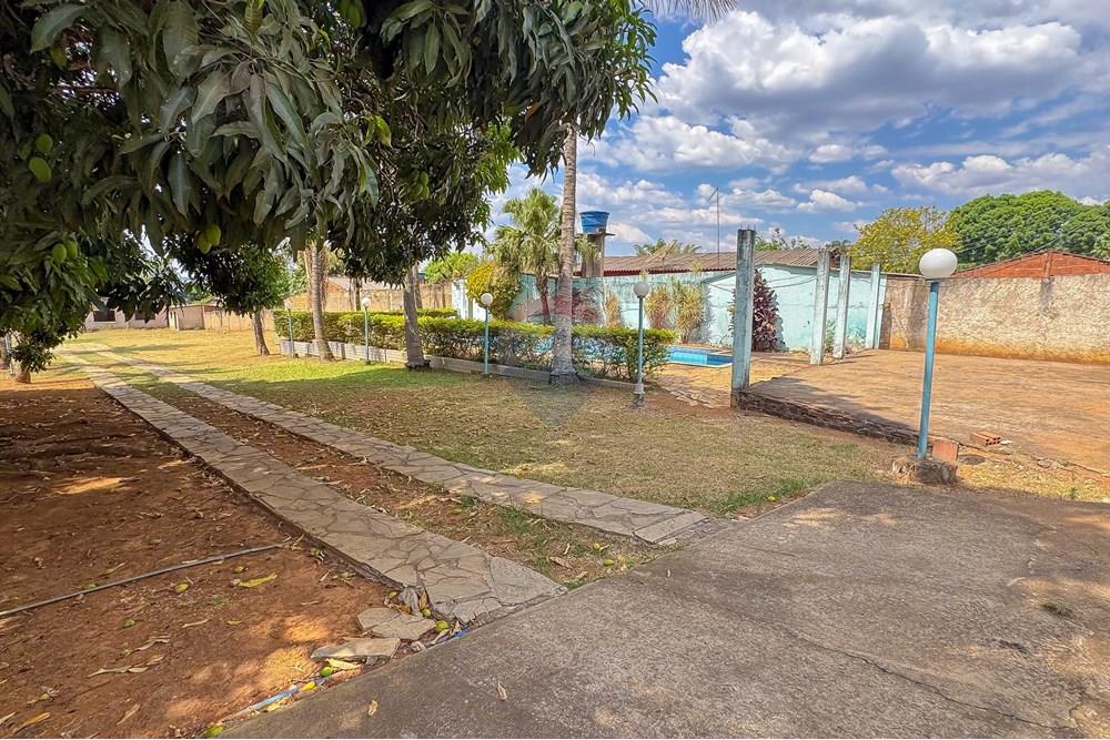 Chácara / Sítio / Fazenda - Venda - Ceilandia , Distrito Federal - IMG_8915.jpg - Quintal - 880231186-13