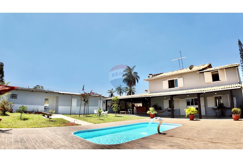 Casa - Venda - Brasília , Distrito Federal - 25 - Fachada Fundos B.jpeg - 880151004-208