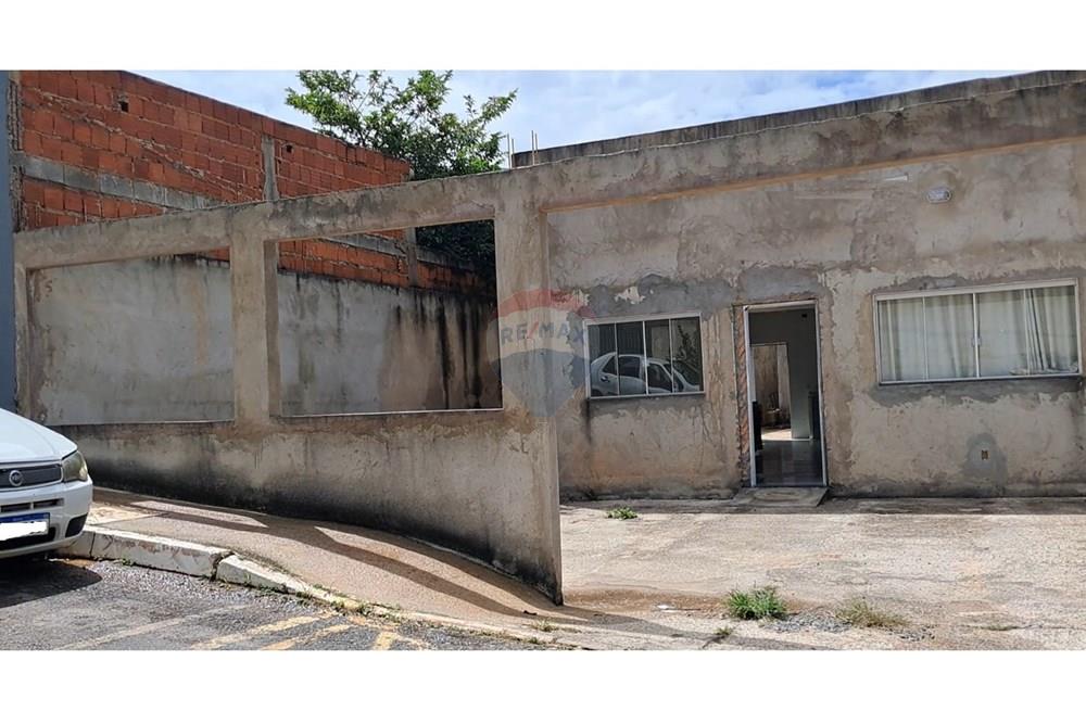 Casa de Condomínio - Venda - Vicente Pires , Distrito Federal - FRENTE METADE_2.jpg - 880401014-6