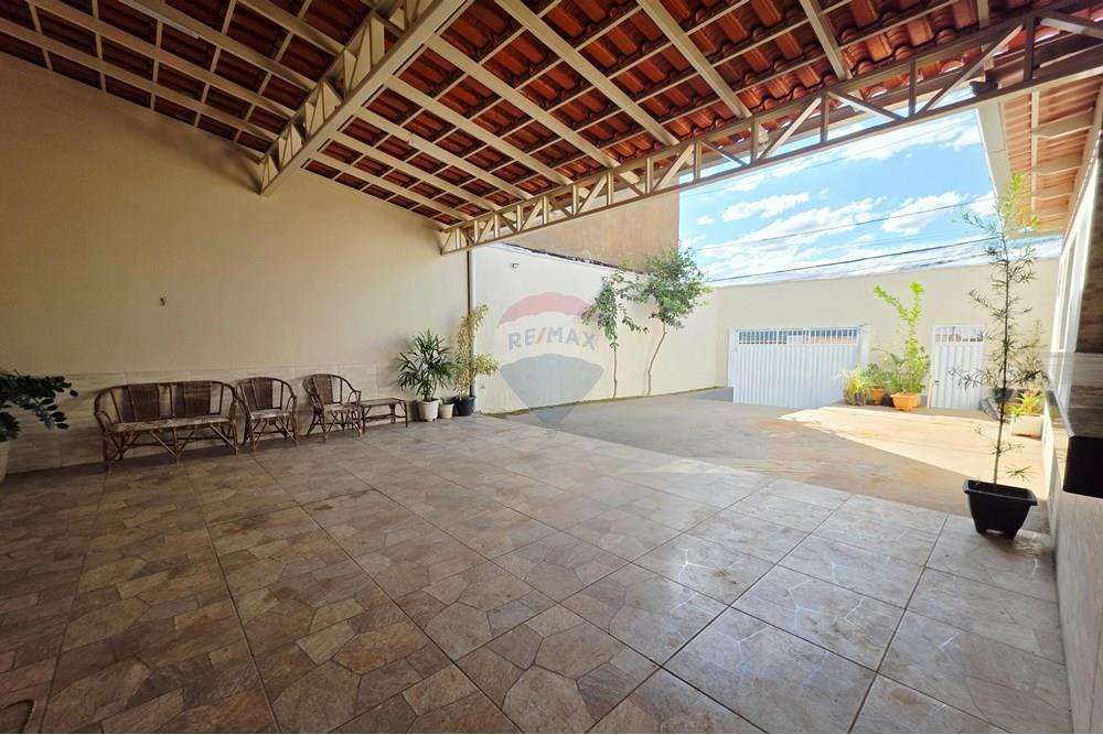 Casa - Venda - Taguatinga , Distrito Federal - WhatsApp Image 2025-06-23 at 12.10.22 PM.jpeg - Garagem - 880391040-72