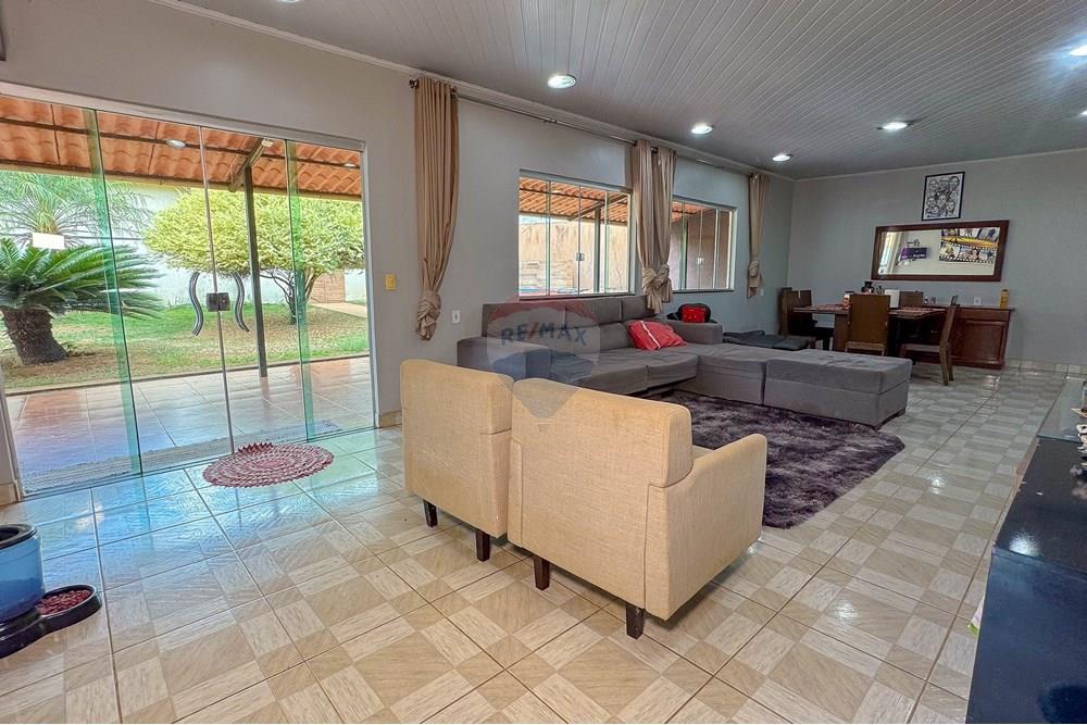 Chácara / Sítio / Fazenda - Venda - Ceilandia , Distrito Federal - IMG_8977.jpg - Sala - 880231186-13