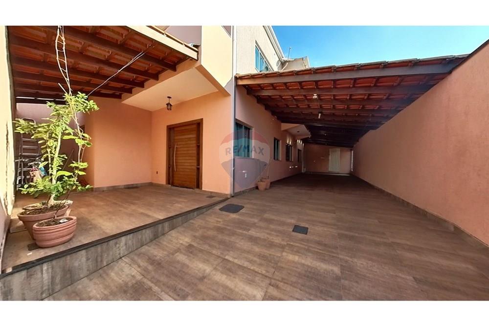 Casa de Condomínio - Venda - Taguatinga , Distrito Federal - garagem.jpg - 880341022-88