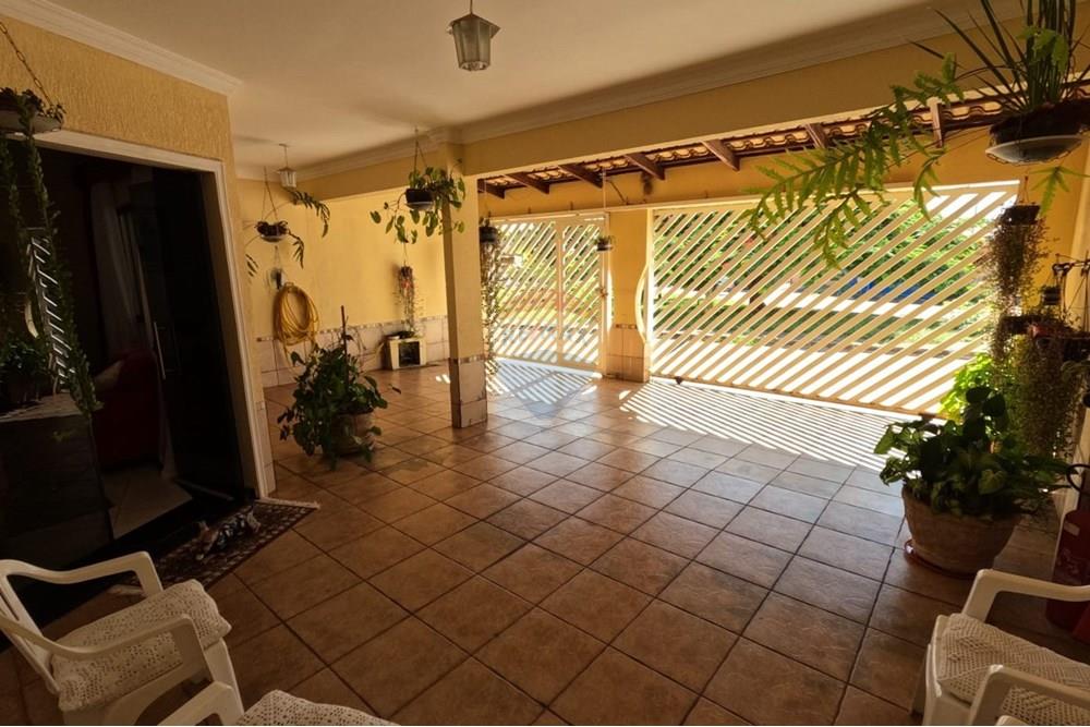 Sobrado - Venda - Samambaia , Distrito Federal - IMG-20230510-WA0032.jpg - Garagem - 880261050-30