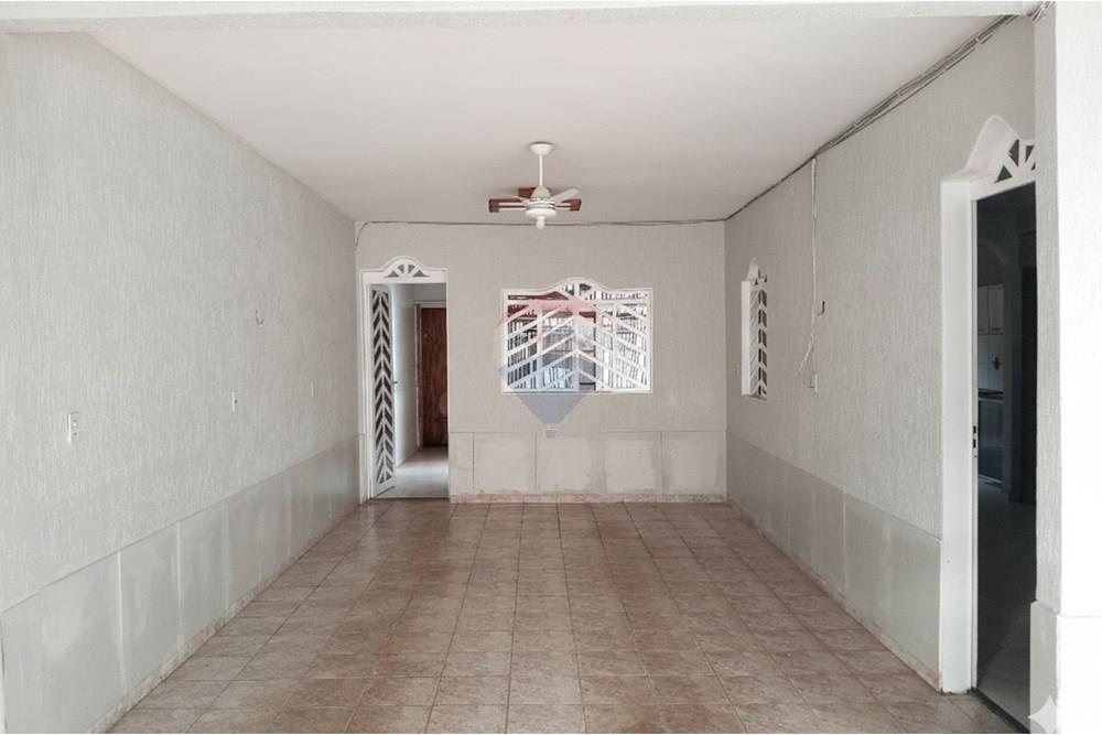 Sobrado - Venda - Samambaia , Distrito Federal - Garagem3-casa-samambaia-sul-qr-122.jpg - 880391009-150