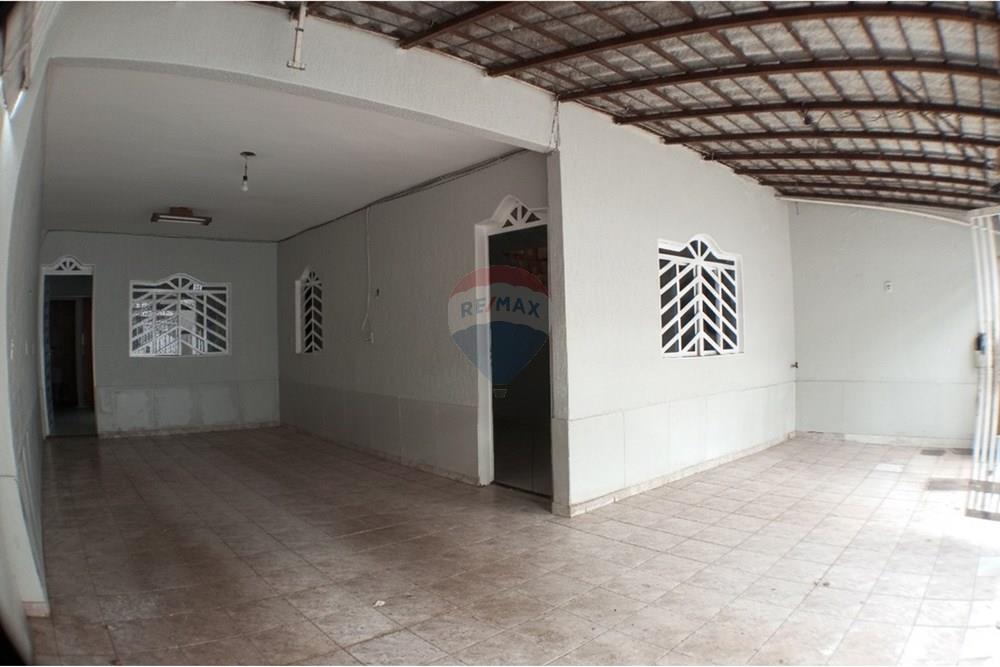 Sobrado - Venda - Samambaia , Distrito Federal - garagem4-casa-samambaia-sul-qr-122.jpg - 880391009-150