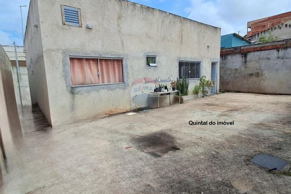 Casa de Condomínio - Venda - Vicente Pires , Distrito Federal - Quintal do imóvel lado esquerdo.jpg - 880401014-6