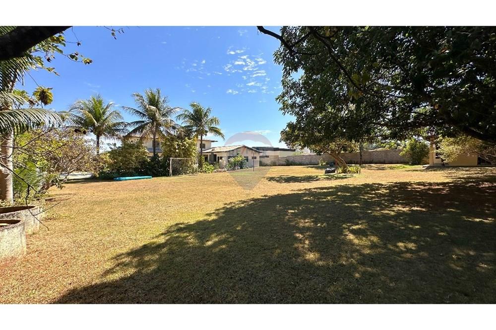 Casa - Venda - Brasília , Distrito Federal - WhatsApp Image 2025-07-29 at 17.08.34 (2) - Copia.jpeg - Jardim Externo - 880231087-88