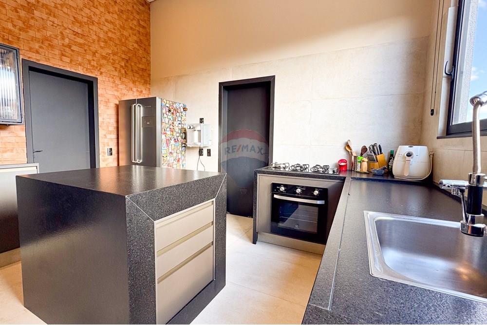 Casa - Venda - Brasília , Distrito Federal - IMG_0105.jpg - Cozinha - 880261047-54