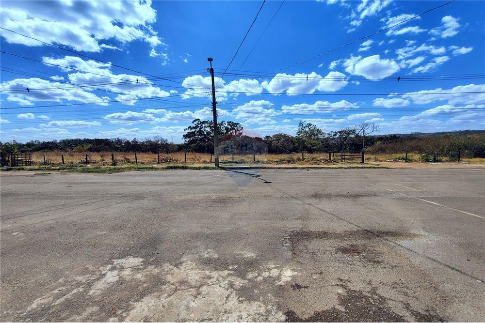 Casa - Venda - Samambaia , Distrito Federal - Garagem - 880391077-4