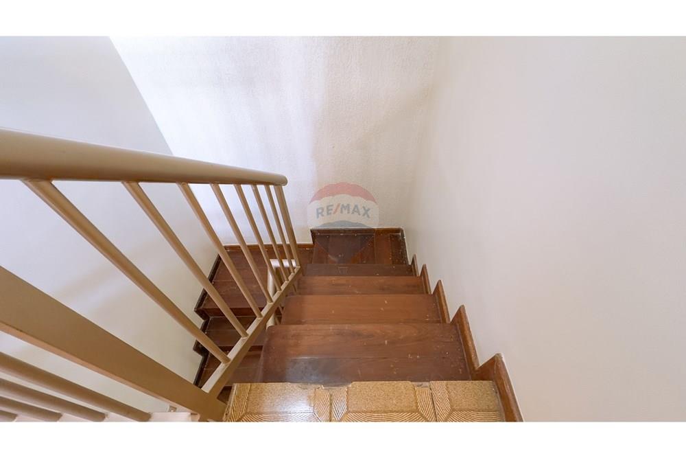 Casa - Venda - Brasília , Distrito Federal - ESCADA PARA PISO SUPERIOR.jpg - 880341024-128
