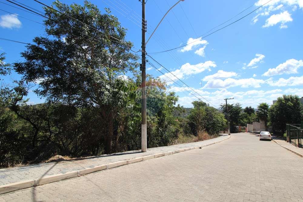 Terreno - Venda - Brasília , Distrito Federal - Frente do lote - descida - ampla.JPG - 880151004-211