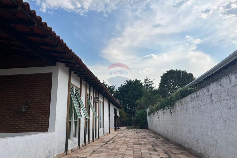 Casa - Venda - Brasília , Distrito Federal - Vista Lateral Vovo.jpeg - 880241073-2