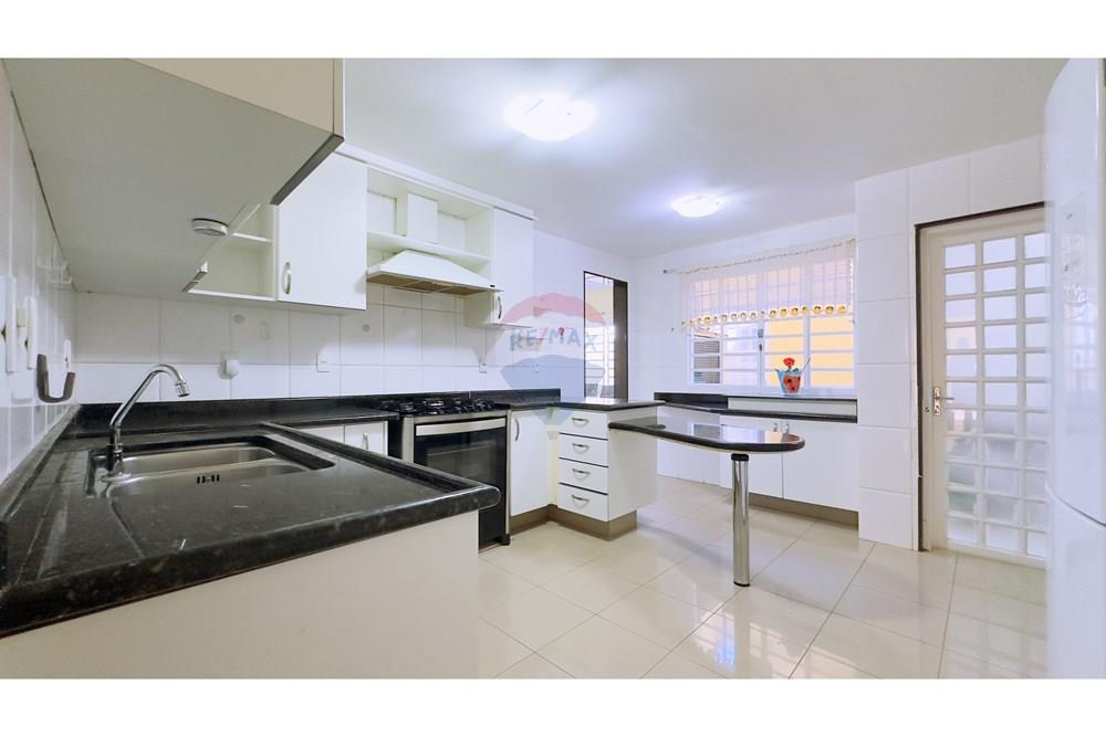 Casa de Condomínio - Venda - Vicente Pires , Distrito Federal - IMG_1782.jpg - 880331020-33