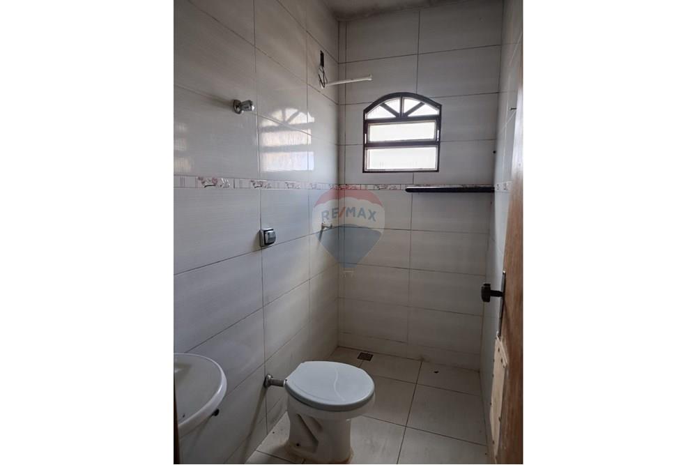 Sobrado - Venda - Ceilandia , Distrito Federal - banheiro 70 m².jpg - 880341022-111