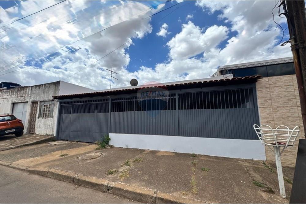 Casa - Venda - Ceilandia , Distrito Federal - PHOTO-2025-09-10-10-14-47 41.jpg - 880241029-42