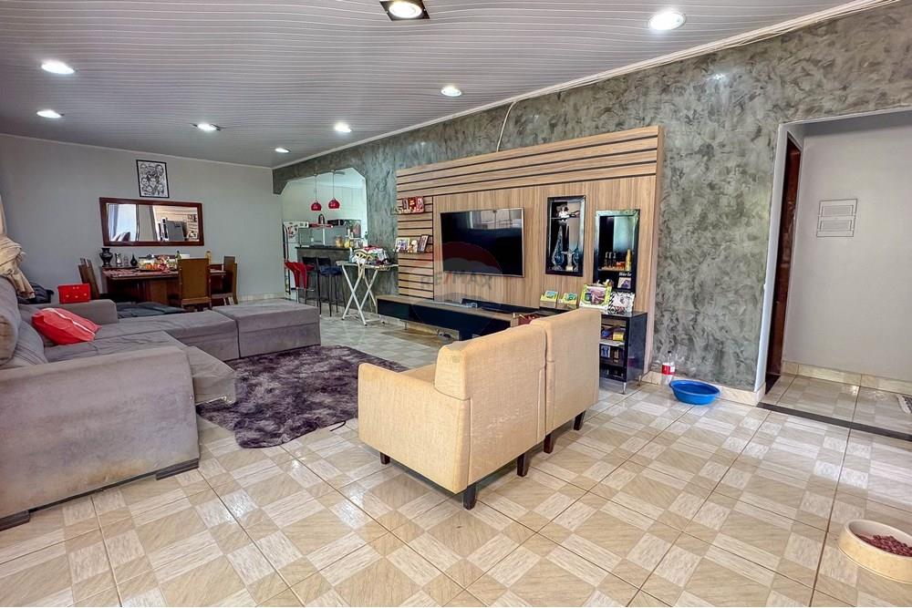 Chácara / Sítio / Fazenda - Venda - Ceilandia , Distrito Federal - IMG_8975.jpg - Sala - 880231186-13