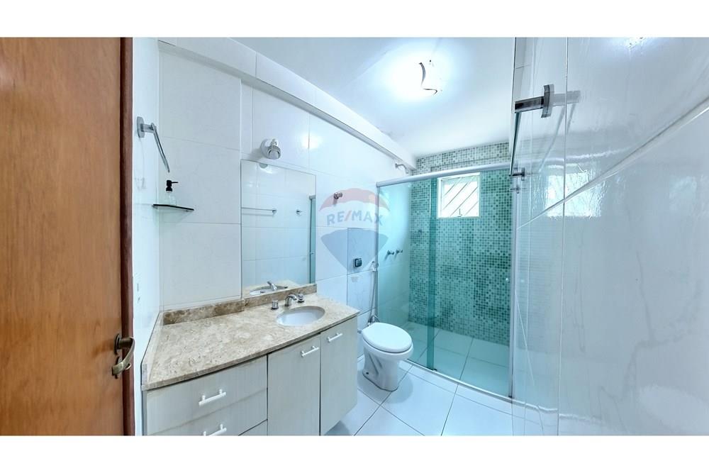 Casa - Venda - Brasília , Distrito Federal - banheiro social inferior.jpg - 880341024-120