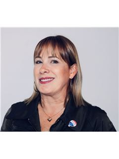 Rosanna  Egozcue - METRO/PLAYA