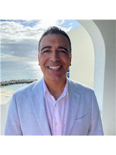 Associate - Frank Nigro - RE/MAX ISLAND PROPERTIES