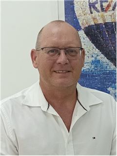 Asociado de Venta/Agente - Cees Hurkmans - RE/MAX ADVANTAGE REALTY