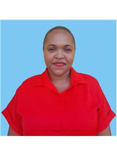 Associate - Toni-Ann Davis - RE/MAX ELITE REALTY 3