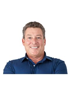 Asociado de Venta/Agente - Craig Bosio - RE/MAX CAYMAN ISLANDS