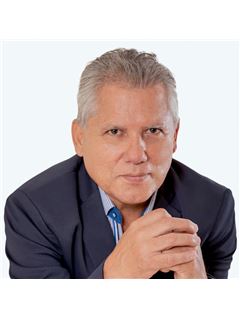 Associate - Hugo Cordova - RE/MAX PLUS