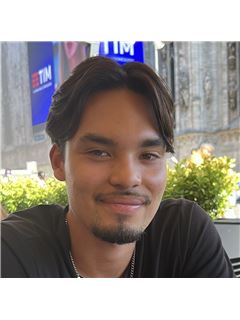 Associate - Lucas Disch - RE/MAX ISLAND PROPERTIES