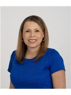 Asociado de Venta/Agente - Jacqueline  Ziemniak - RE/MAX CAYMAN ISLANDS