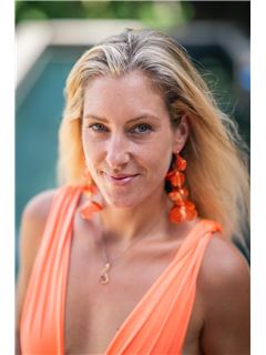 Katrin Braddell Katrin Braddell - RE/MAX AMERICAN PARADISE