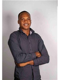 Asociado de Venta/Agente - Isaiah Mcletchie - RE/MAX REAL ESTATE GROUP