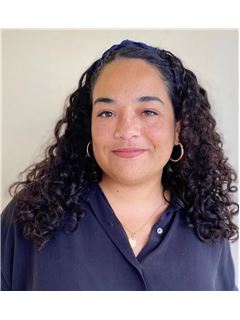 Jenna Hebert Jenna Hebert - RE/MAX ST CROIX INC