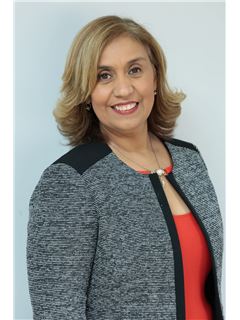 Asociado de Venta/Agente - Yvonne Guadalupe - METRO/PLAYA