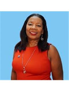 Asociado de Venta/Agente - Lana Forbes - RE/MAX ELITE Kingston