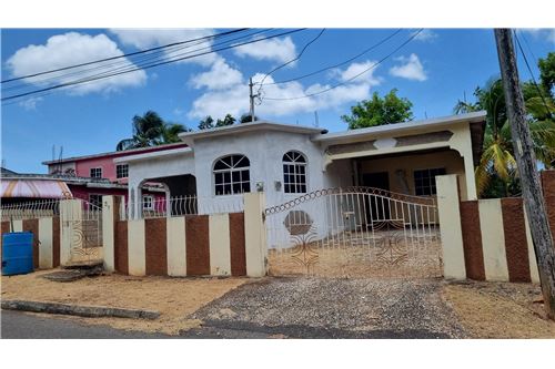 Te Koop-Villa-Colbeck, Saint Catherine, Jamaica-90153105-1