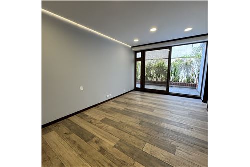 Te Koop-Appartement-Zona 14, Guatemala, Guatemala-902651001-22