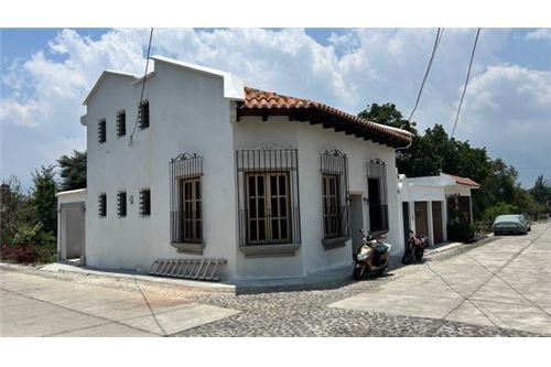 Villa - Venta - San Miguel Dueñas, Sacatepéquez, Guatemala - 2 - 90129009-108