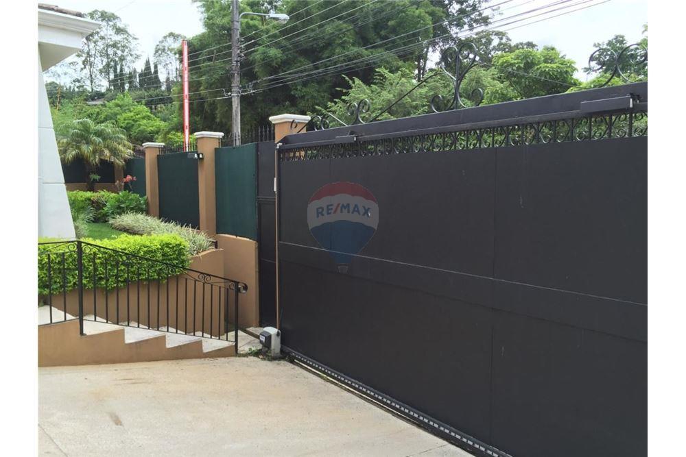 Villa - For Sale - Curridabat, San José - Curridabat, Costa Rica - 16 - 901251002-34