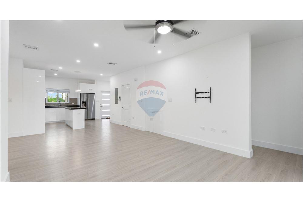 Appartement - Te Koop - George Town, Grand Cayman, Cayman Islands - 7 - 90146018-316