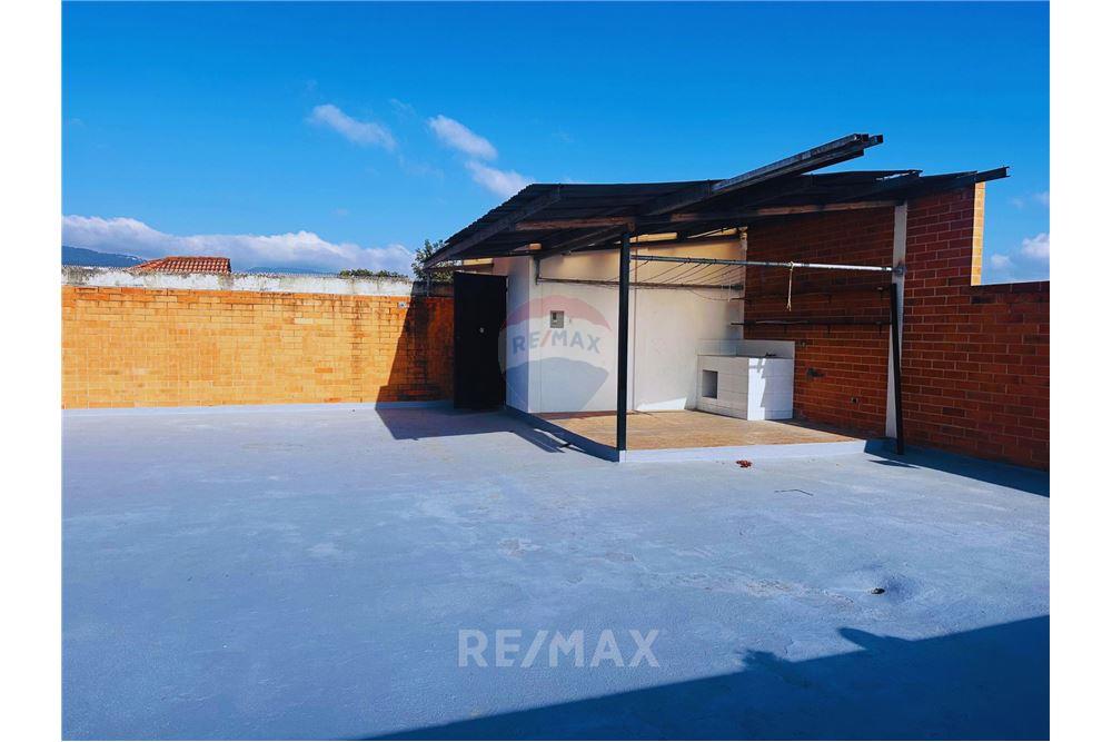 Villa - For Sale - Mixco, Guatemala, Guatemala - 12 - 902611006-7